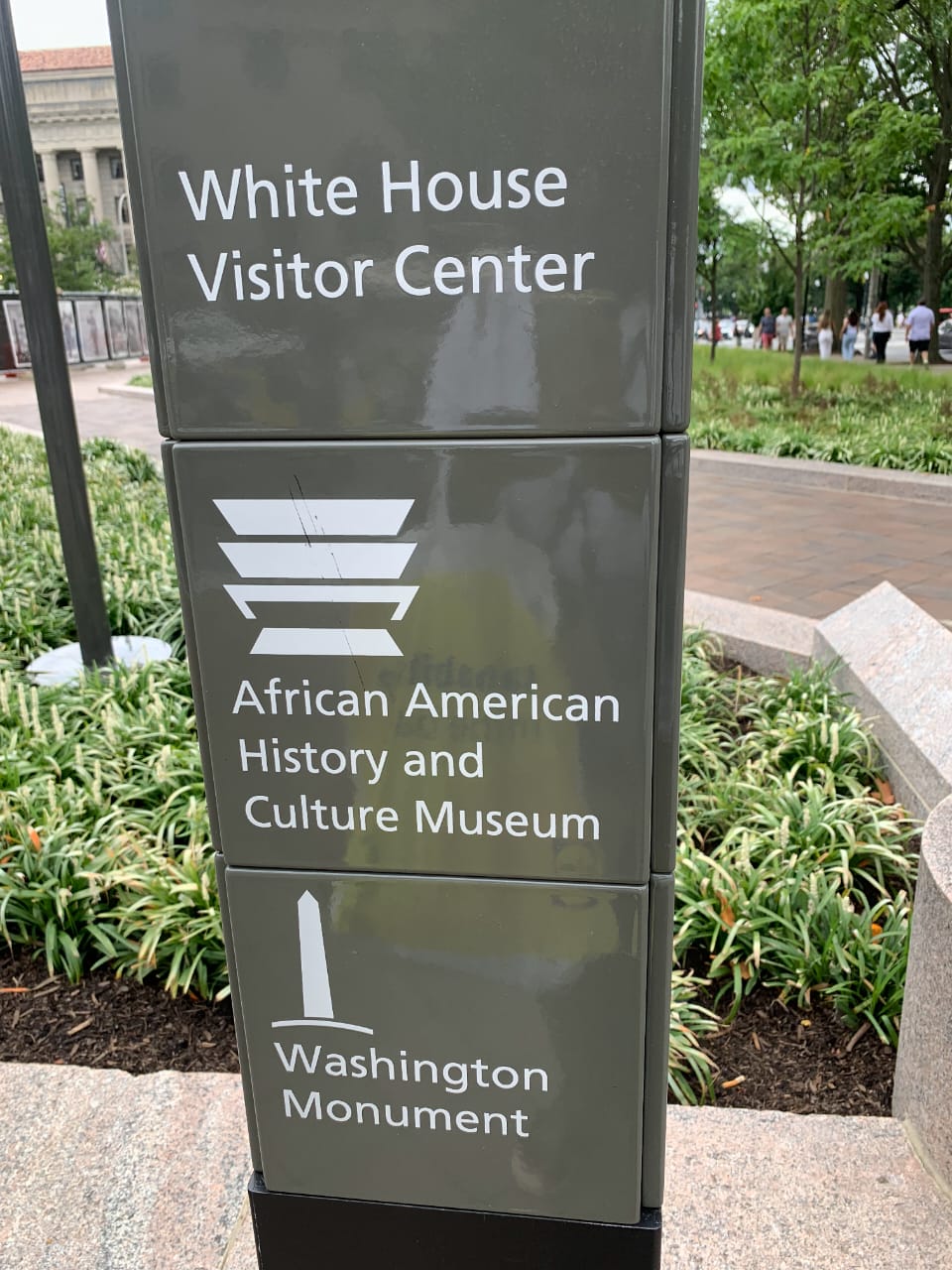 White House area directional signs